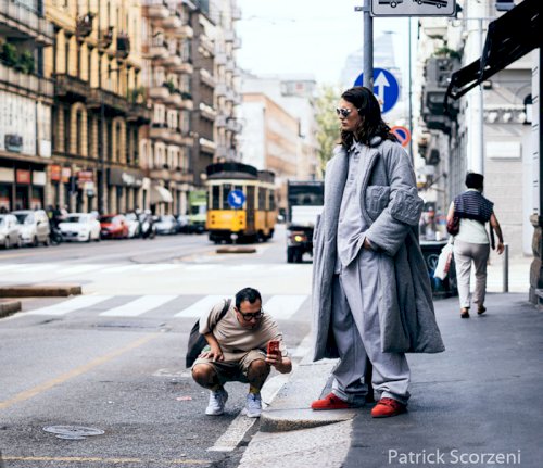 Милан привлекает создателей рекламы одежды. / Photo: Patrizio Scorzeni