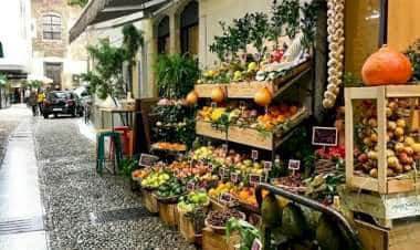 Миллион евро помощи магазинам Милана