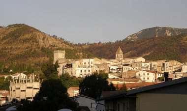 Бусси-суль-Тирино