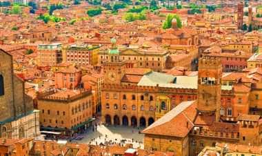Город Болонья