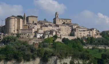 Монтоттоне