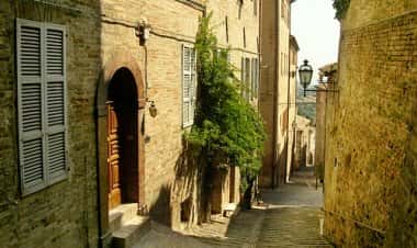 Город Фермо