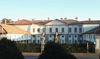 Вилла-Гуардия