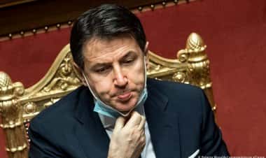 Джузеппе Конте уходит в отставку