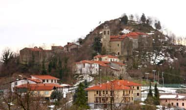 Монтекьяро-д’Акви