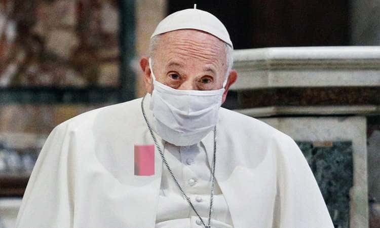 Папа римский вакцинирован