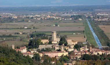 Викопизано