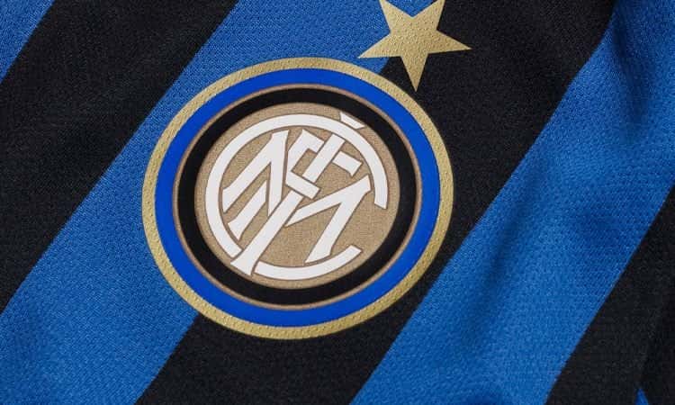 В Милане празднуют победу футбольного клуба Интер