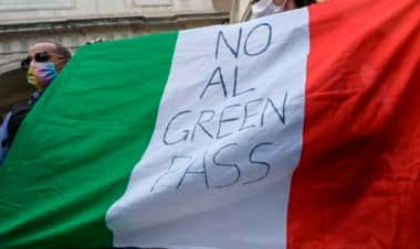 В Риме прошли протесты против greenpass
