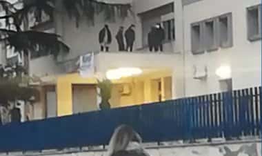В Риме ученики захватили лицей.