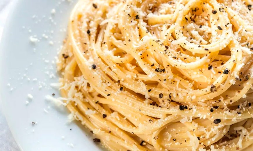 Cacio e Pepe — итальянское блюдо из пасты